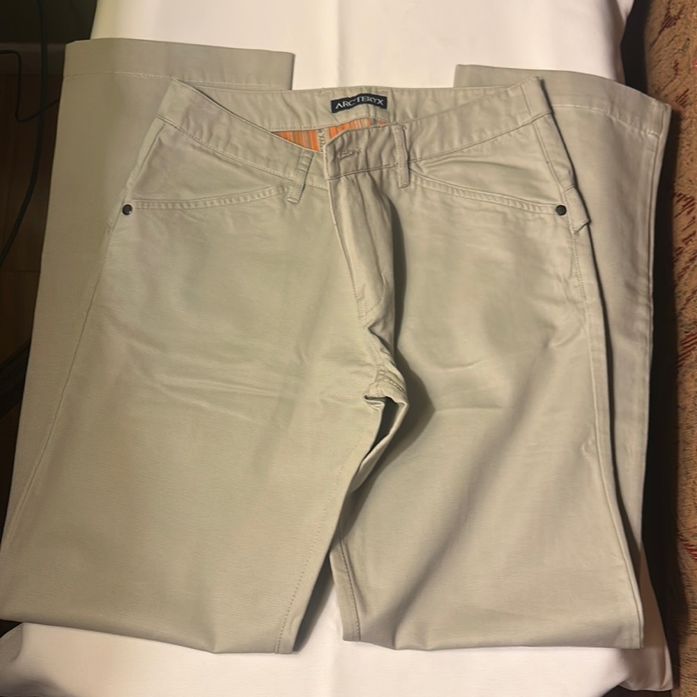 Arc’Teryx khaki pants for women